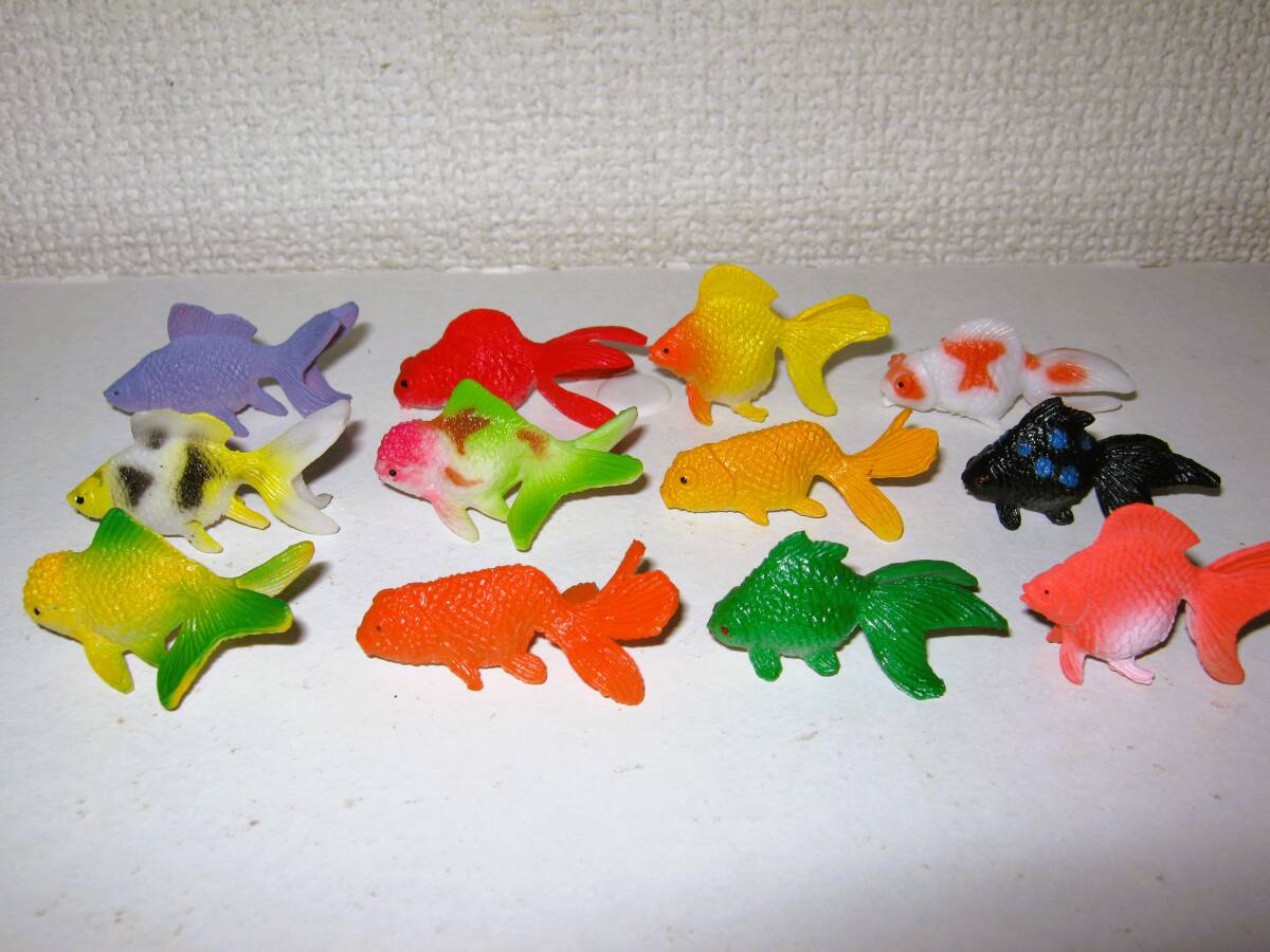 【金魚 ミニチュア 12種類セット】きんぎょ フィギュア かわいい まとめ買い ゴールドフィッシュ 生き物 おもちゃ 玩具 キッズ 子供拍卖