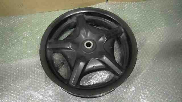 シグナス-X SE12J-674xxx の リアホイール *1742519997 中古拍卖