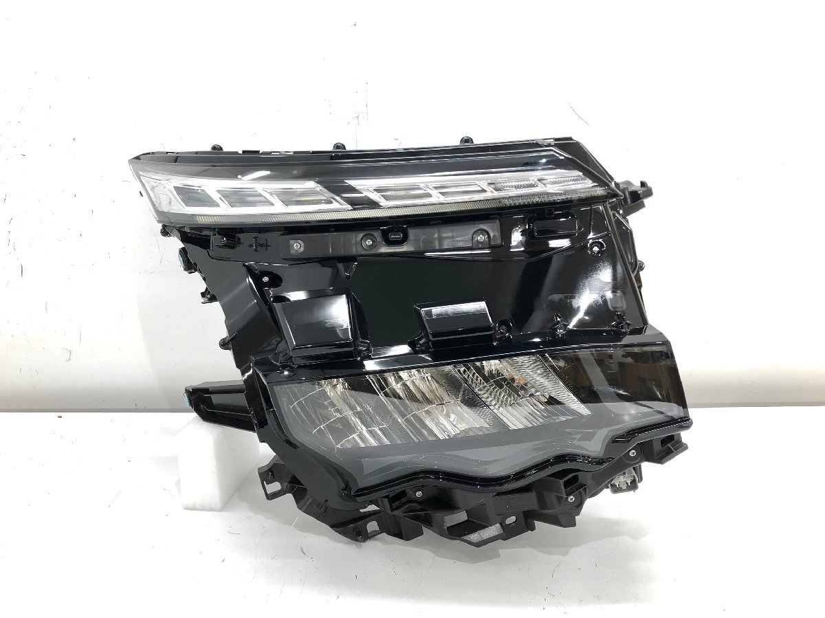 トヨタ ヴォクシー MZRA90W/ZWR90W 純正 ヘッドランプ 右 LED 81130-V1050 ICHIKOH V1-3 刻印V5(Z17-5m)拍卖