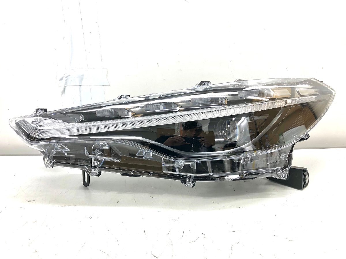 ♪レンズキレイ♪トヨタ カローラクロス ZSG10/ZVG11/15 純正 ヘッドランプ 左 LED HASCO16-177 刻印Z(Z16-51m)拍卖