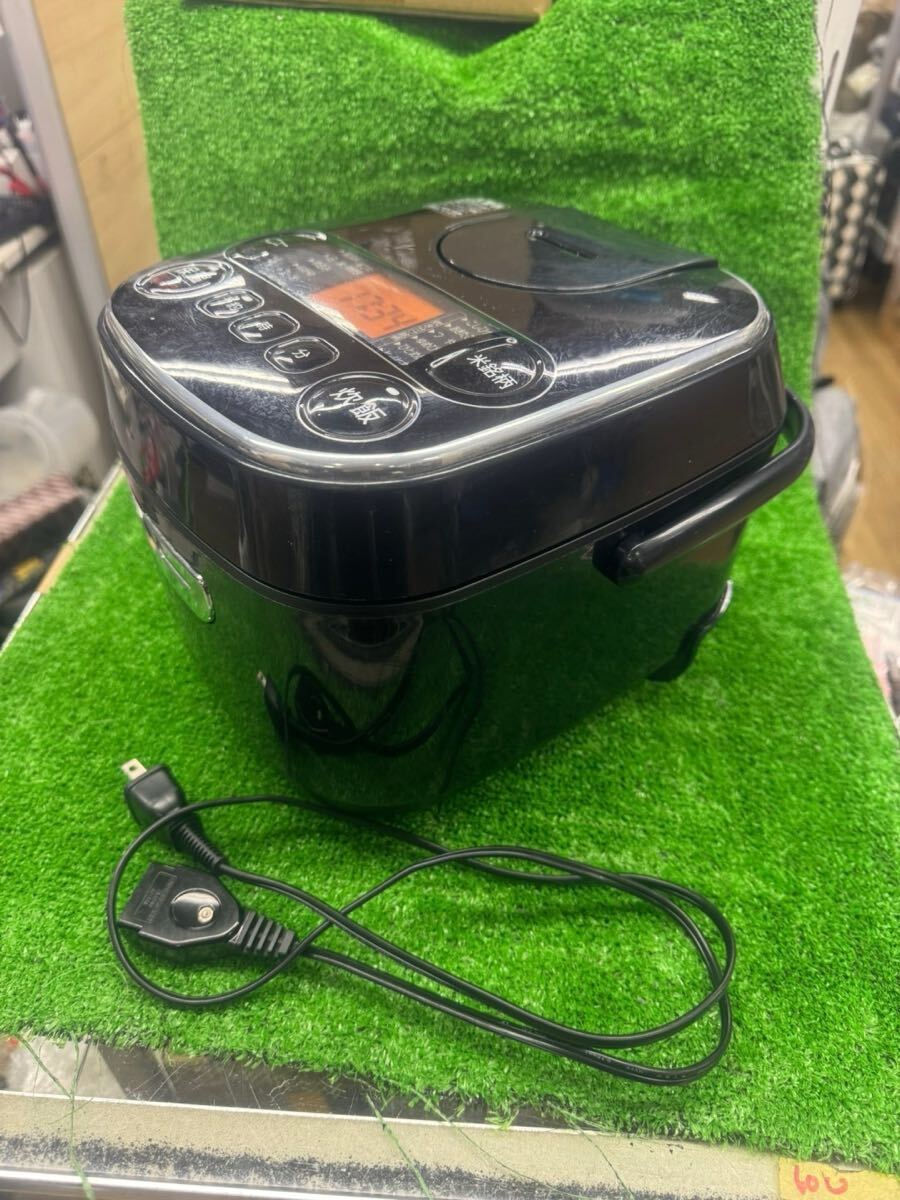 ○G9795 アイリスオーヤマ 3合 炊飯器 RC-MA30AZ-B 22年製○拍卖