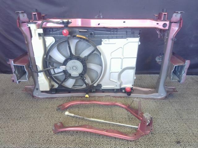 シエンタ DBA-NSP170G ラジエータコアサポート G 7人 3T8 53210-52918拍卖