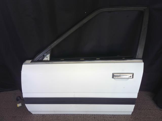 スカイライン E-FJR31 フロント 左 ドア G 326 M243 H0101-61S30拍卖