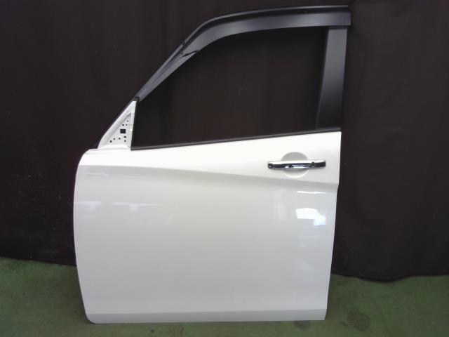 ランディ 5AA-SGC27 フロント 左 ドア 2.0X 8人 QAB M2H3K 68002-52Z00拍卖