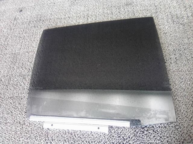 レクサス CT DAA-ZWA10 右Rドアガラス CT200H バージョンC 3R1 M3Q8 68113-76020拍卖