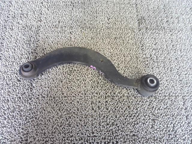 オーリス DBA-ZRE186H 右Rアッパアーム RS Sパッケージ 209 48770-12010拍卖