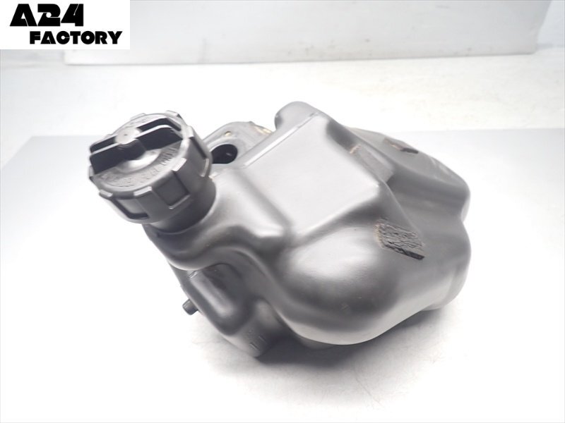 J1R7-0325 スズキ ZZ / ジーツー 燃料タンク フューエルタンク 純正品 【CA1PB-128~ 動画有】拍卖