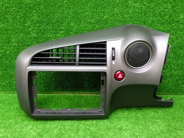 ホンダ RN6/7 ストリーム 純正 オーディオ ナビパネル 250311006拍卖