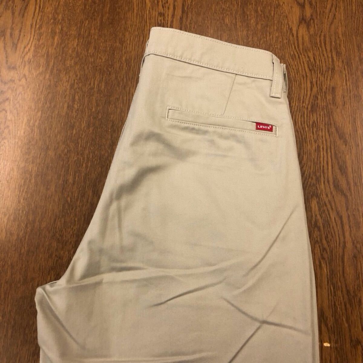 【GC182】Levi's W30 ワークパンツ ベージュ ストレッチ生地 メンズブランド古着 リーバイス 送料無料拍卖