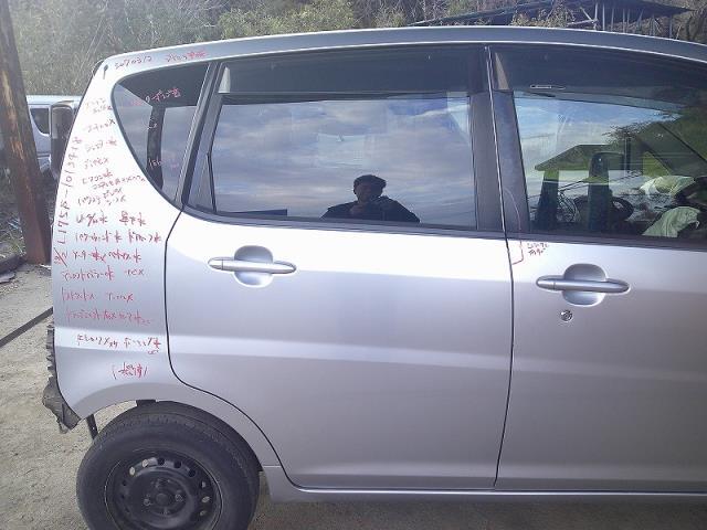 ムーヴ DBA-L175S 右リアドア S28 ブライトシルバー(M)拍卖