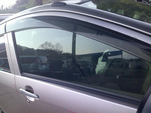 ミライース DBA-LA300S 右フロントドアガラス 運転席 ガラスのみ セントラル M2E28 グリーンガラス拍卖