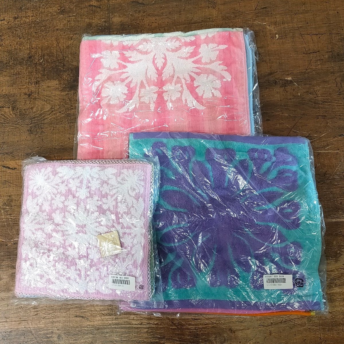 【未使用品】 キャシーマム KathyMom フェイスタオル3枚 ミニタオル6枚 ハンドタオル6枚 ハワイアンキルト キャシー中島 B6/SR26S拍卖