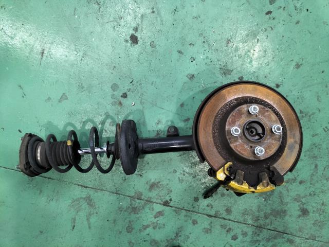 AE101 トヨタ スプリンター トレノ GT 平成4年 純正 AT車 左 R リア ストラット ASSY 48540-12710拍卖