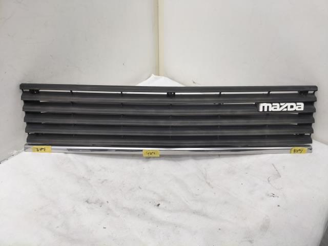 訳あり品!! BD1051 マツダ ファミリア XG 昭和56年 純正 F フロント グリル B00350711 B00350710拍卖
