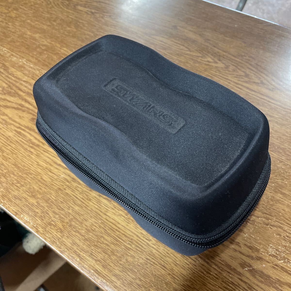 スワンズ ゴーグルケース SWANS ハードケース スノーモービル 札幌近郊手渡し可拍卖