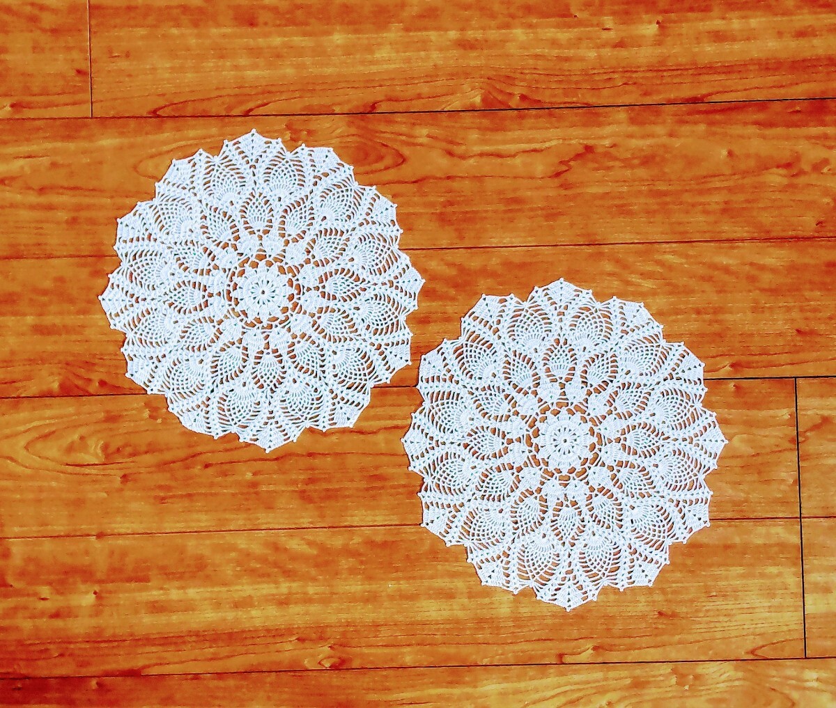 ハンドメイド/ レース編み/ テーブルセンター/直径35cm/2枚セット拍卖