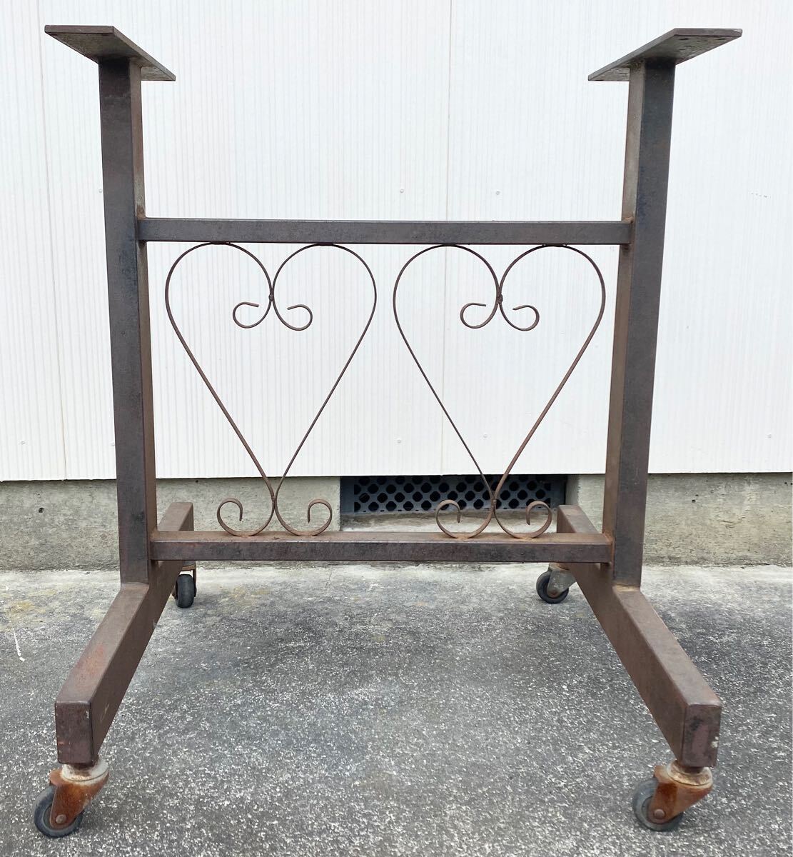 アイアン脚 キャスター付き 鉄の脚 鉄の台 台座 昭和レトロ リメイク拍卖