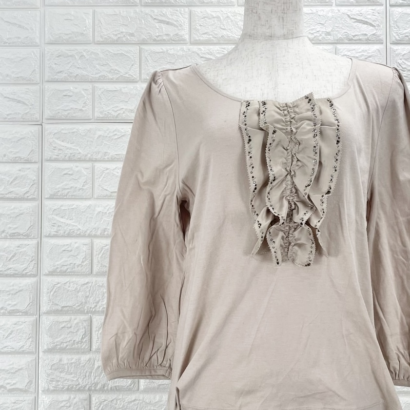 【A3436】ketty ケティ カットソー レディース ピンクベージュ 長袖 フリルデザイン きれいめ 上品 オフィスカジュアル 春 Sサイズ拍卖