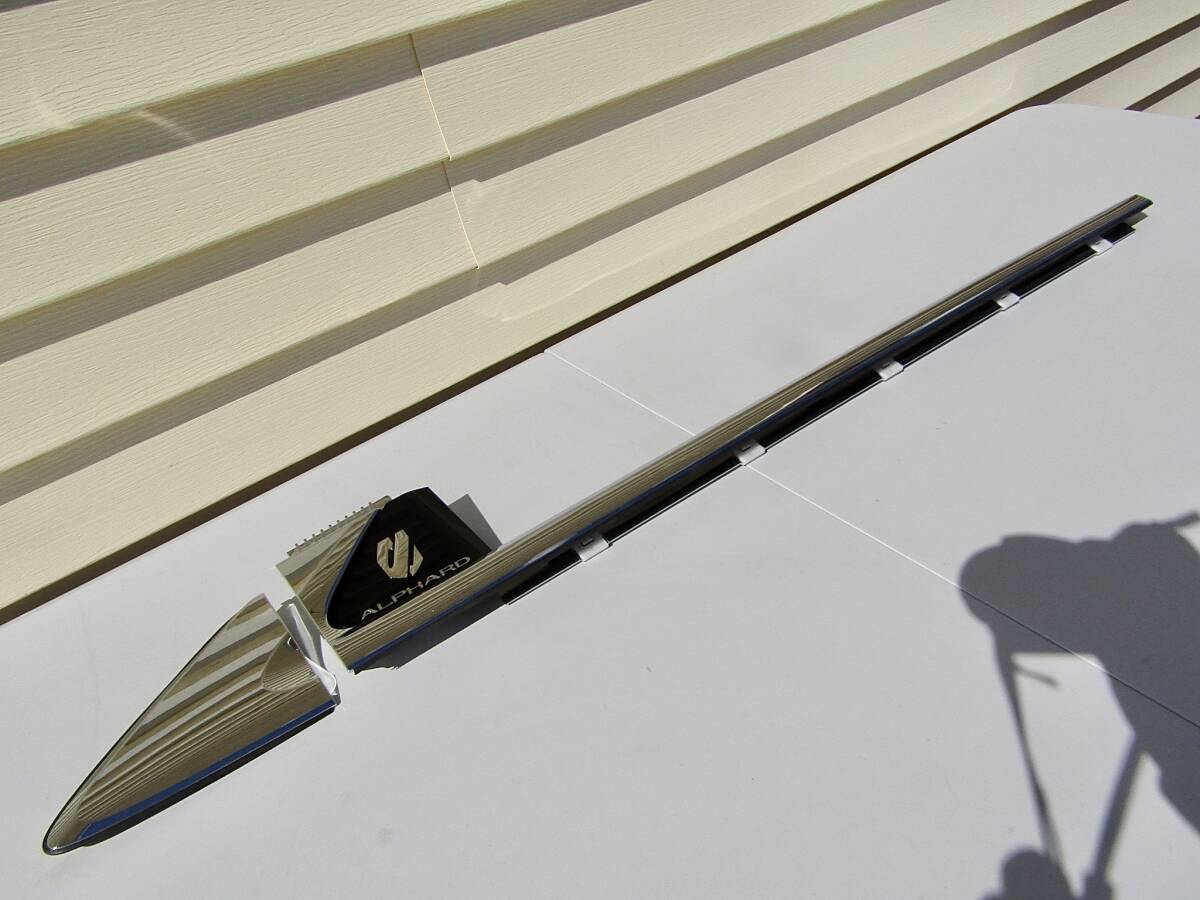 40 アルファード 純正 右 フロントドア メッキモール ベルトモール メッキカバー ■■ 13031601拍卖