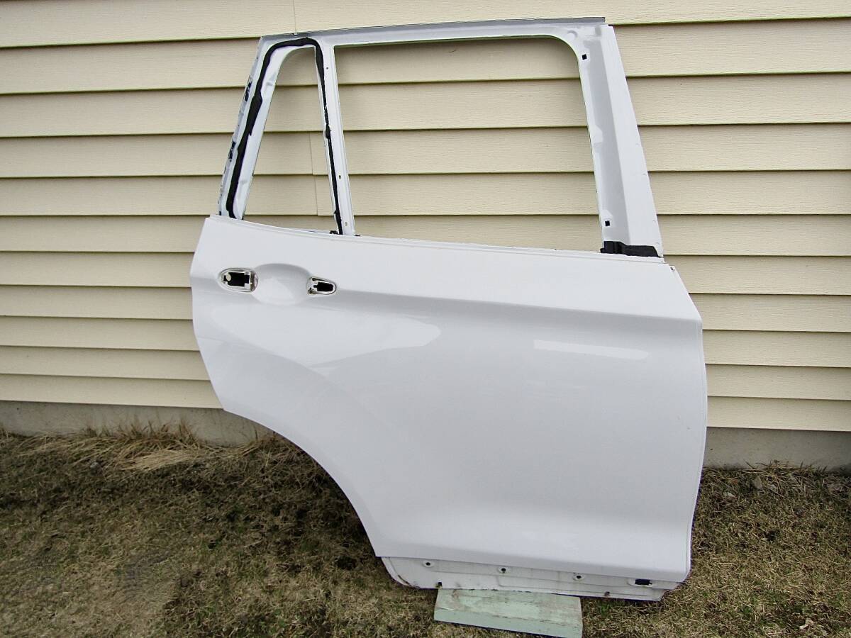 BMW F25 X3 純正 右 リアドア 右後ろ ドア 白 ホワイト ■■ 13033101拍卖