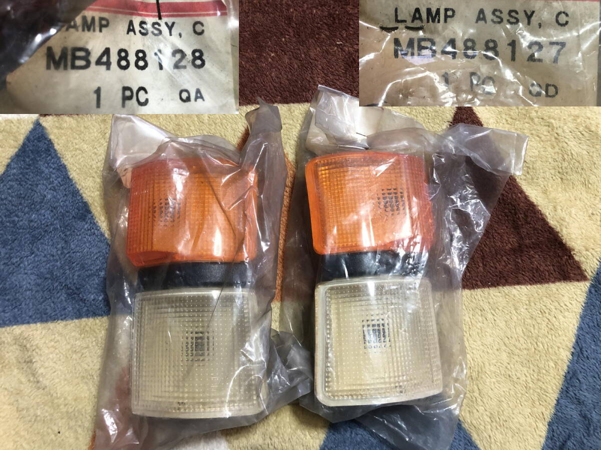 2代目 デリカトラック 後期 純正 左右ウィンカーランプ 長期在庫未使用品 MB488127 MB488128拍卖