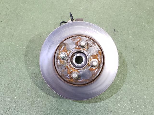 ADエキスパート ADバン DBF-VZNY12 右フロントナックルハブAssy VE 4WD HR16DE QM1 ランサーカーゴ ファミリアバン拍卖