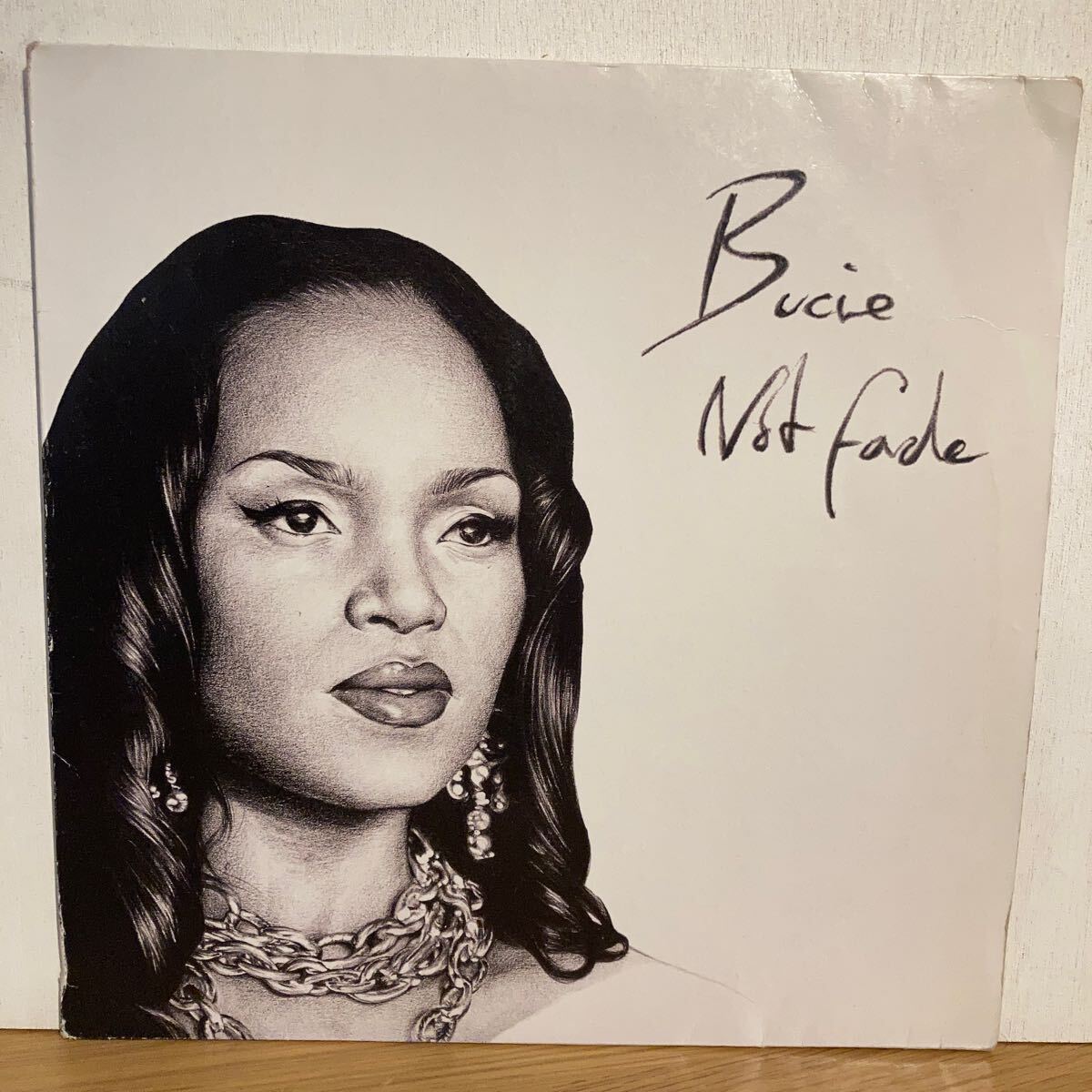Bucie - Not Fade拍卖