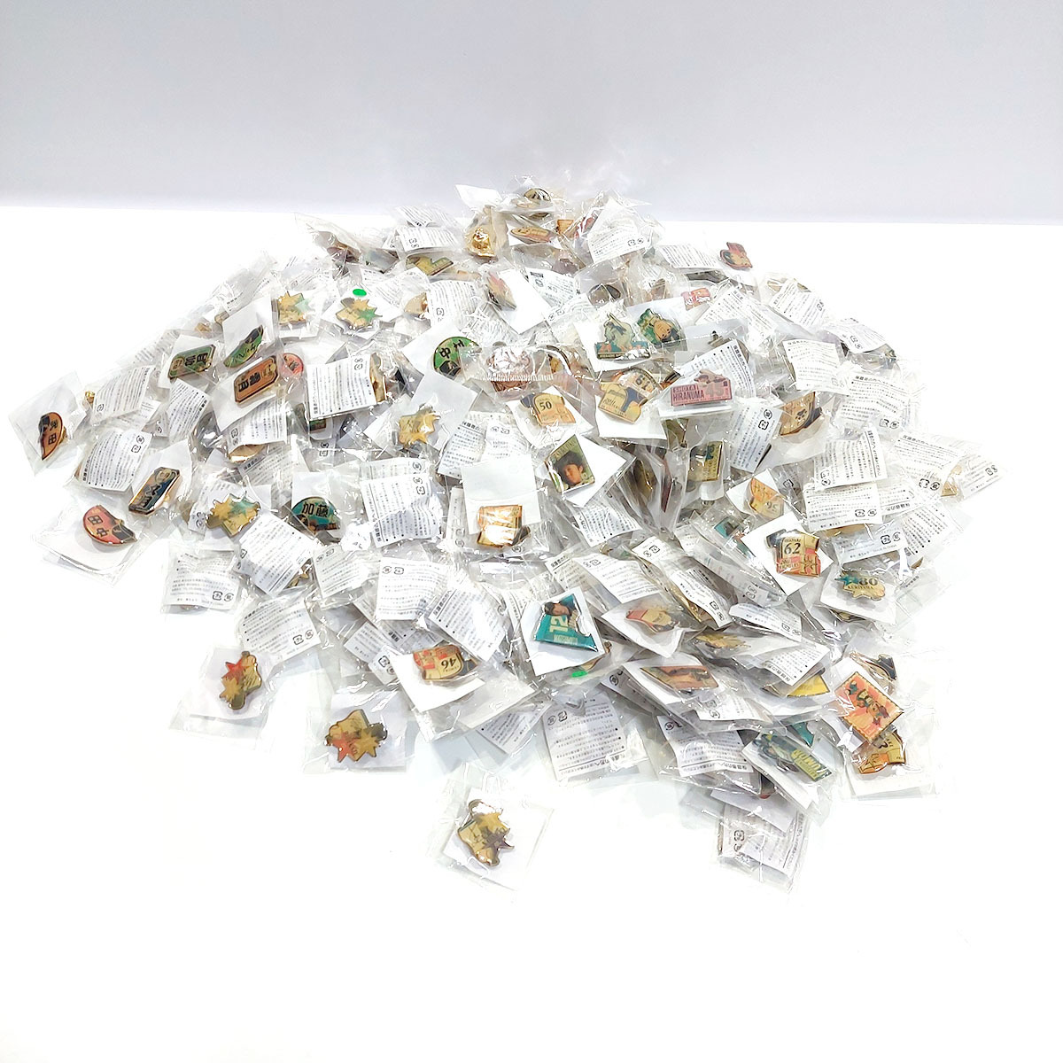 日ハム ピンバッジ/ピンズ 大量 まとめて 約400個 北海道日本ハムファイターズ ファングッズ 未使用保管品 ya2253拍卖