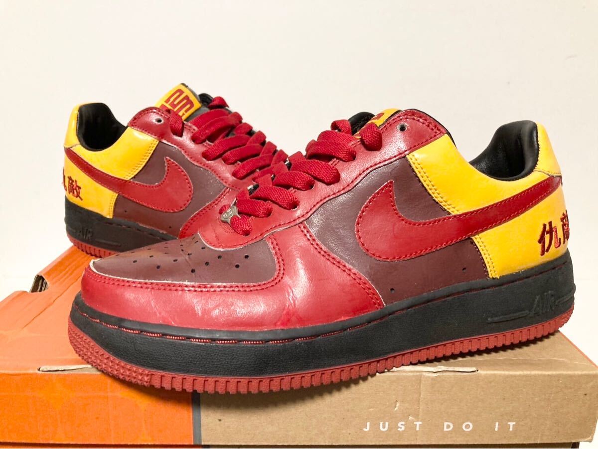 2005 NIKE AIR FORCE 1 LEBRON CHAMBER OF FEAR HATER DENVER ナイキ エア フォース レブロン レッド ブラック 仇敵 25.5cm 7.5 311729-661拍卖