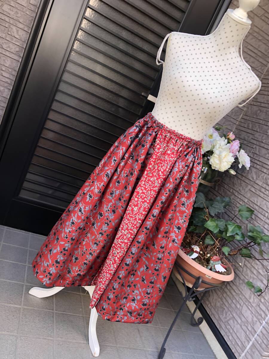 ハンドメイド 着物リメイク・和服リメイク 赤系 フレアスカート・ロングスカート 薄手 送料230円 アンティーク・ヴィンテージ拍卖