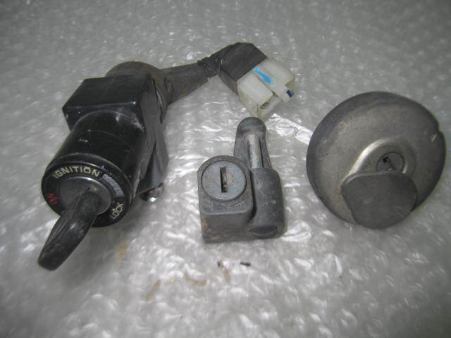 ホンダ スーパーカブ50 AA04 純正キーセット タンクキャップ メットホルダー キー抜け無し 拍卖