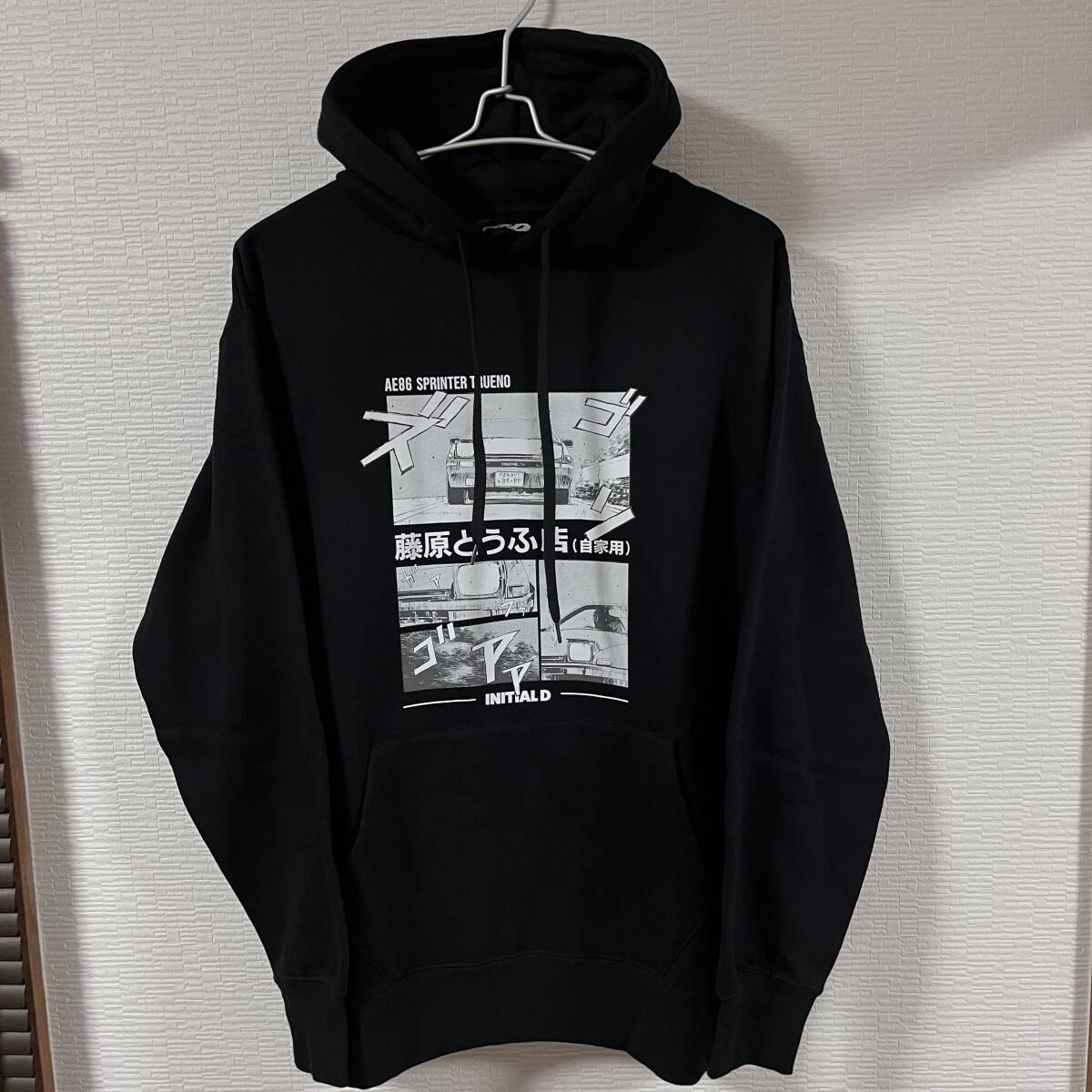 ★ 頭文字D (イニシャル・ディー) ★ Mサイズ 黒色 パーカー フーディ HOODIE AE86 ドリフト イニD 藤原とうふ店 (新品タグ付き未使用品)拍卖