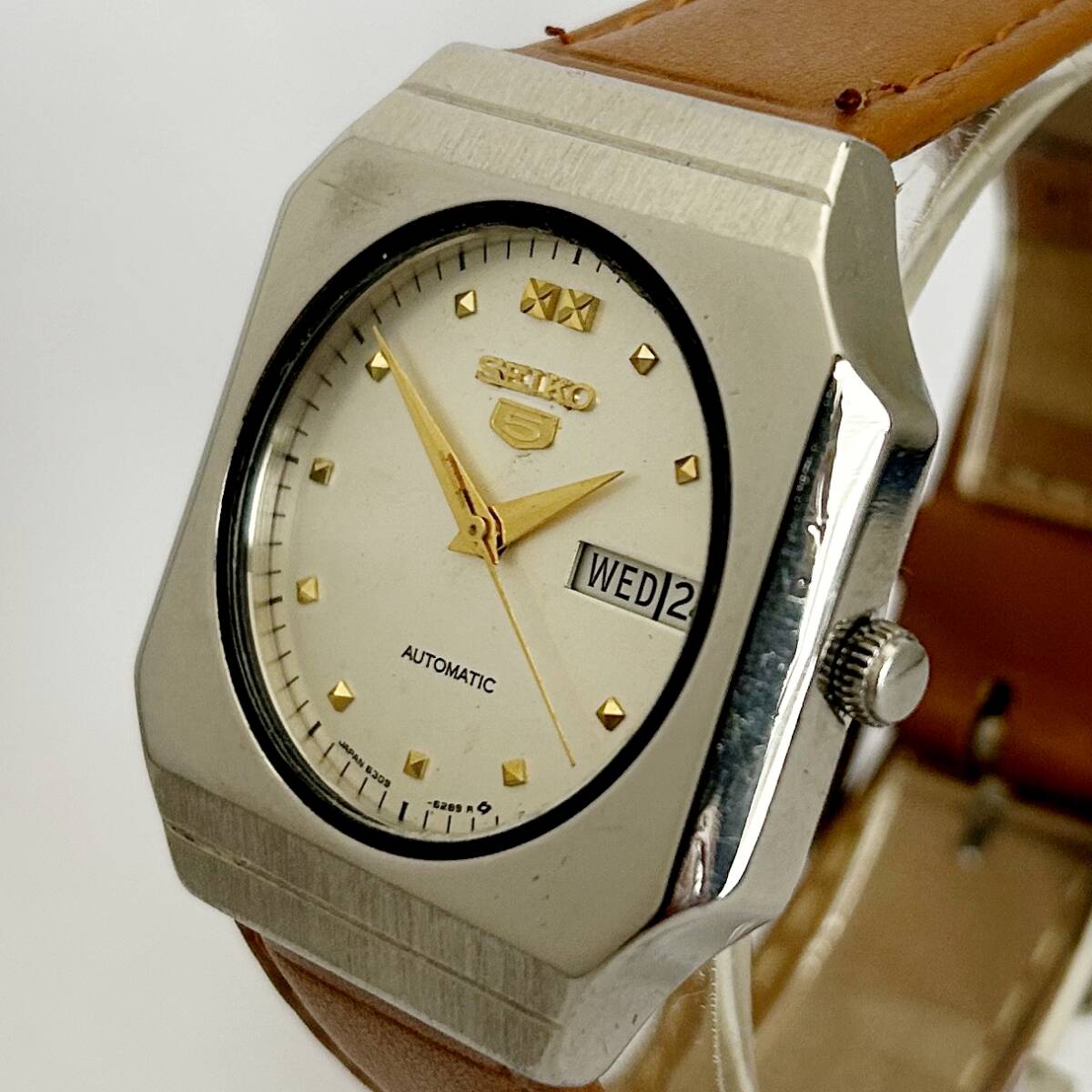 【海外向モデル】 SEIKO 5 自動巻機械式 デイデイト ヴィンテージ □35mm 防水 6309-6260拍卖