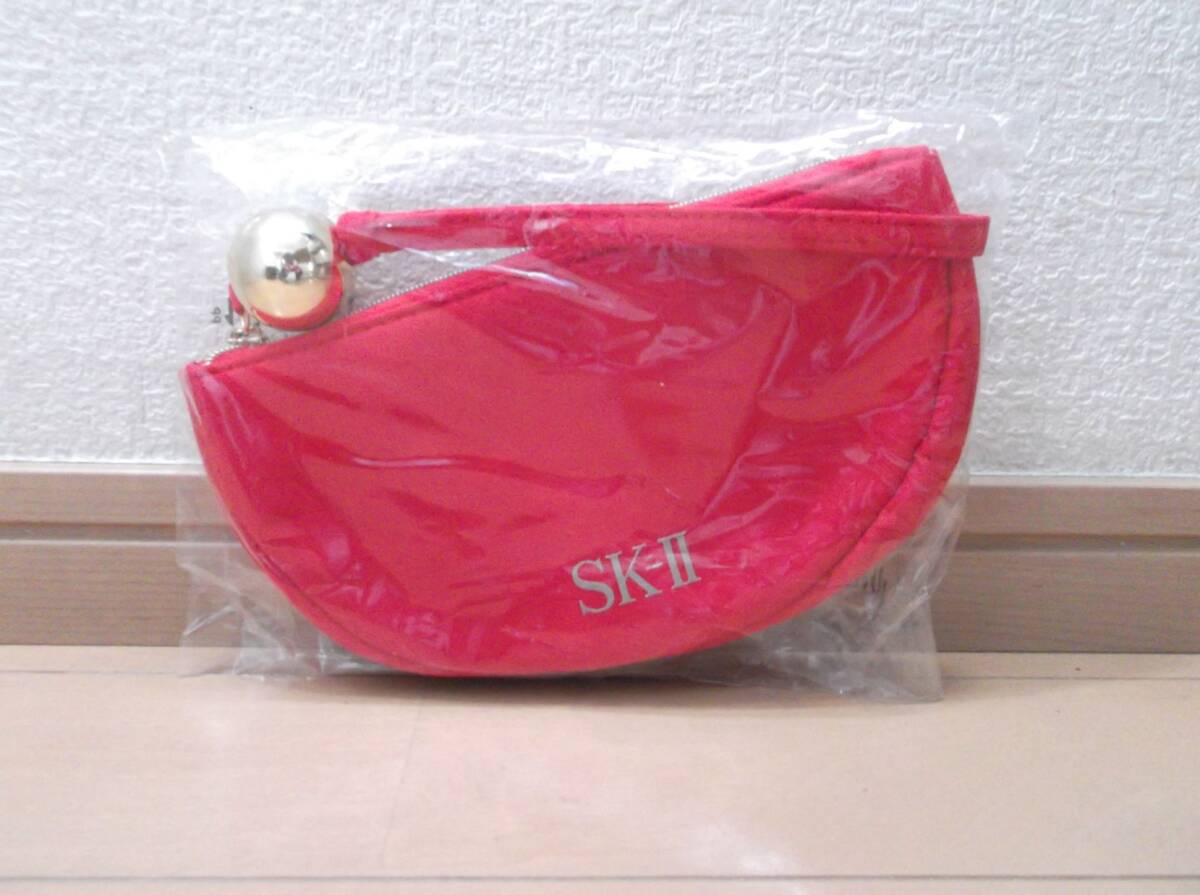【SK-Ⅱ/エスケーツー】☆クリスマスコフレ 2024 限定!非売品 可愛い 赤 ポーチ 新品 未開封☆即決!! レッド 金 ゴールド PayPay ペイペイ拍卖