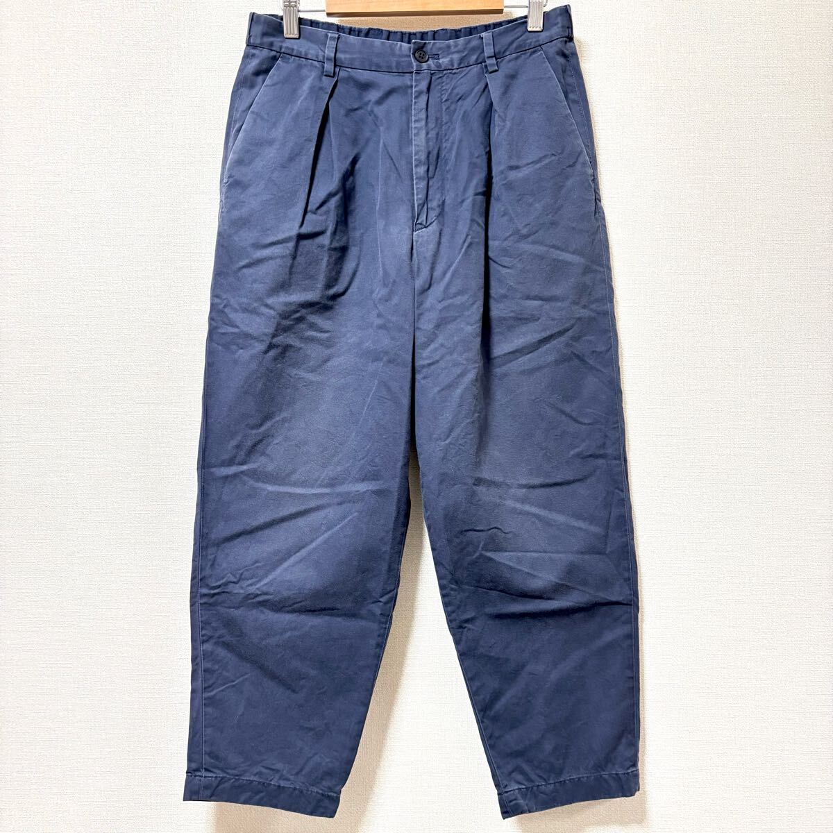 トレンド感◎【GREEN LABEL RELAXING】チノパン 紺 タック イージー テーパード アンクル クロップド カーブ メンズ サイズS/Y28103SS拍卖