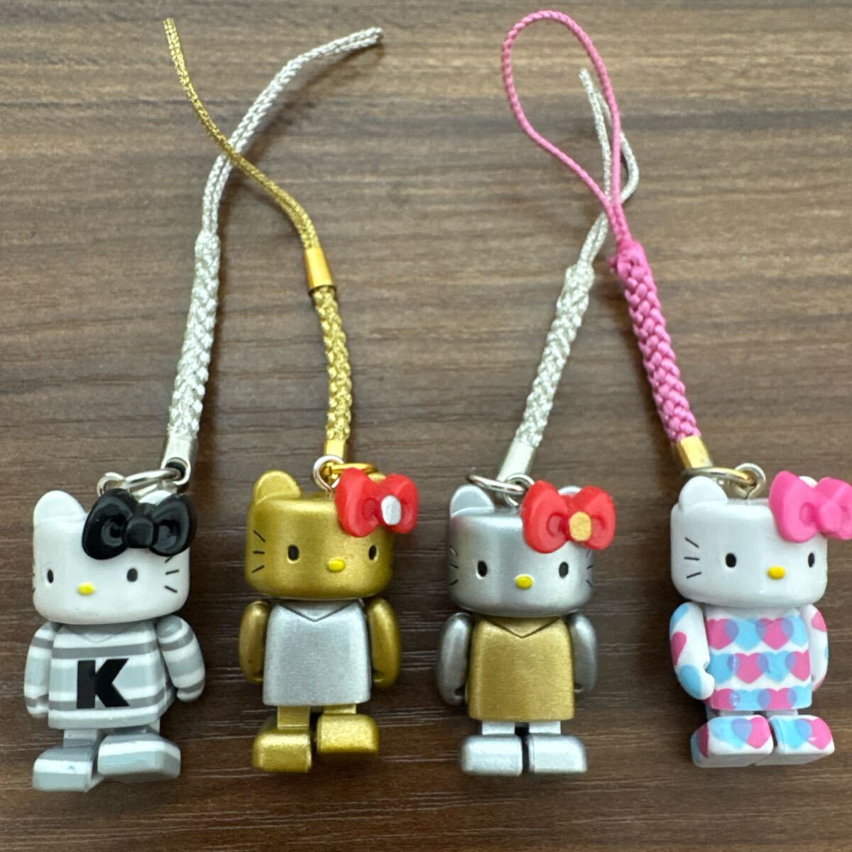 キティちゃん 根付け ロボット 4点セット拍卖