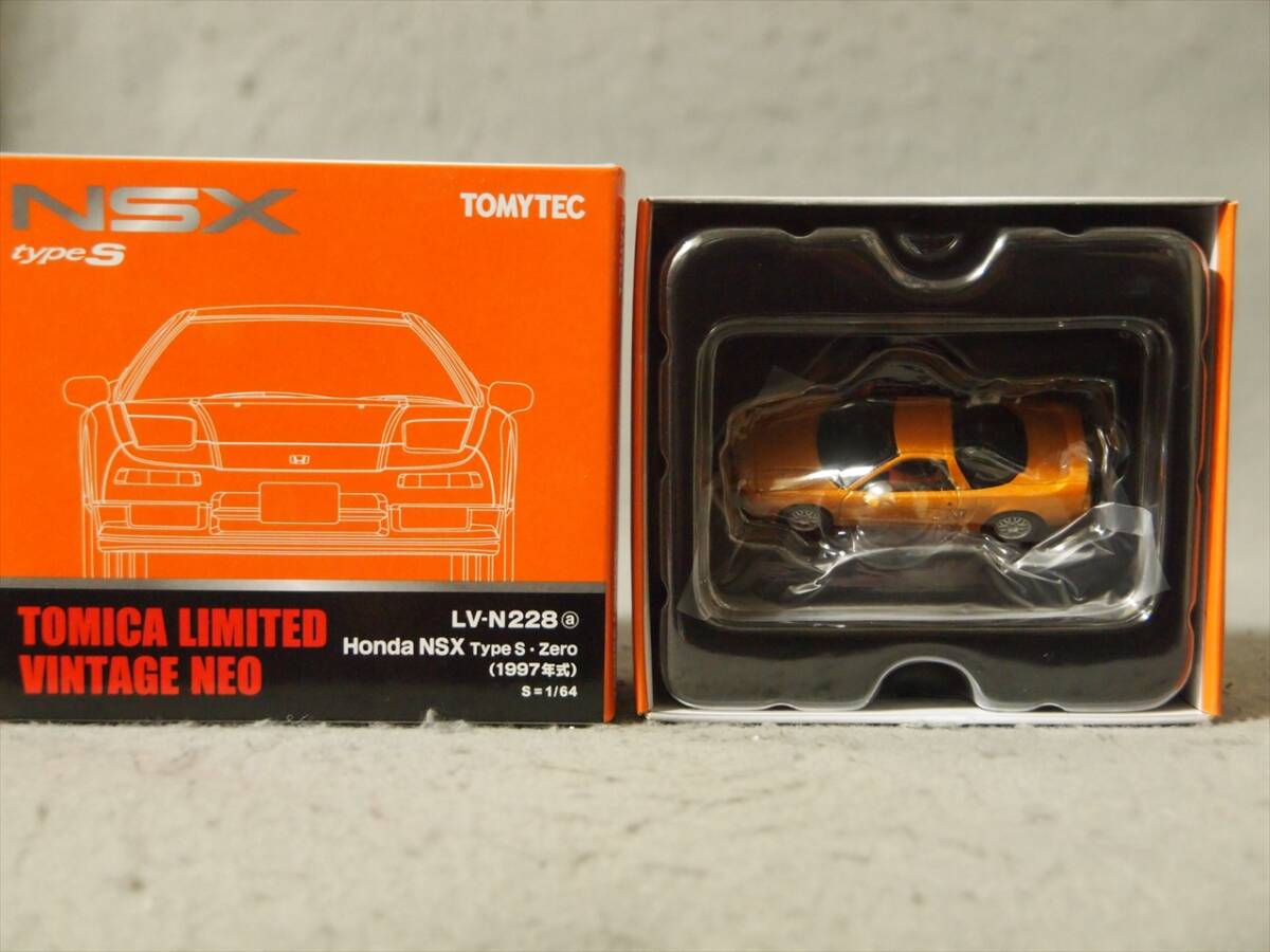 1/64 ホンダ NSX type S・Zero (1997年式) トミーテック トミカリミテッドヴィンテージNeo LV-N228a拍卖