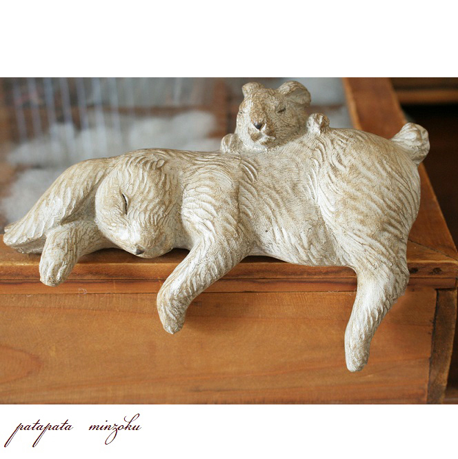 うたた寝 うさぎ 置物 オブジェ ウサギ 雑貨 アンティーク調 パタミン 兎 ディスプレイ拍卖