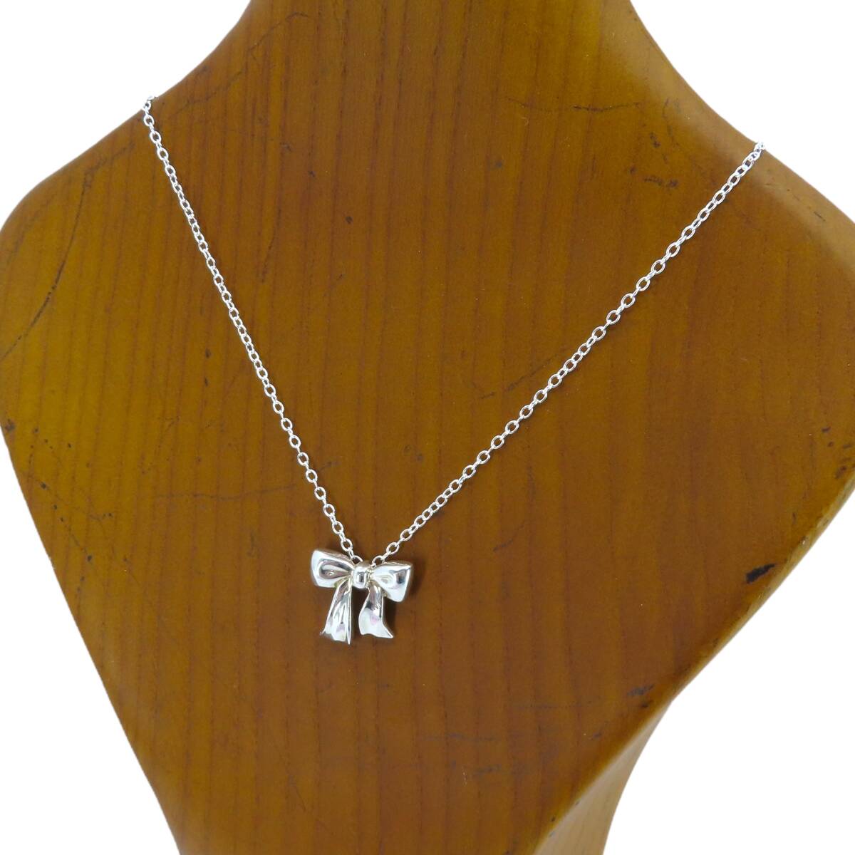 美品 Tiffany&Co. ティファニー リボン シルバー ネックレス SV925 RP111拍卖