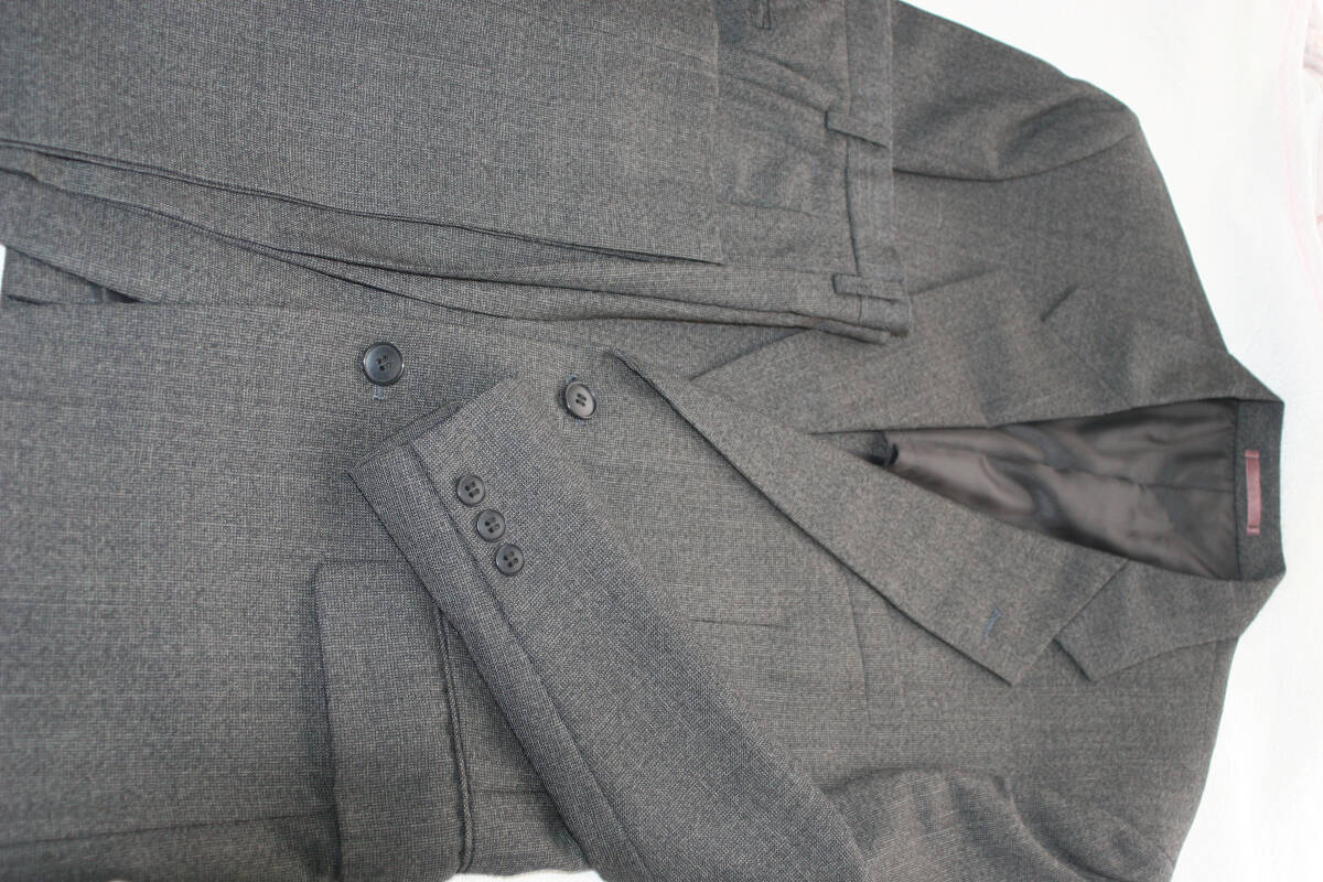 ★RS-6   ビジネス ス-ツ  2釦   色グレ-系  ウエスト  81  サイズ  A5 ★ 春秋冬シーズン  ビジネスに 結婚式に拍卖