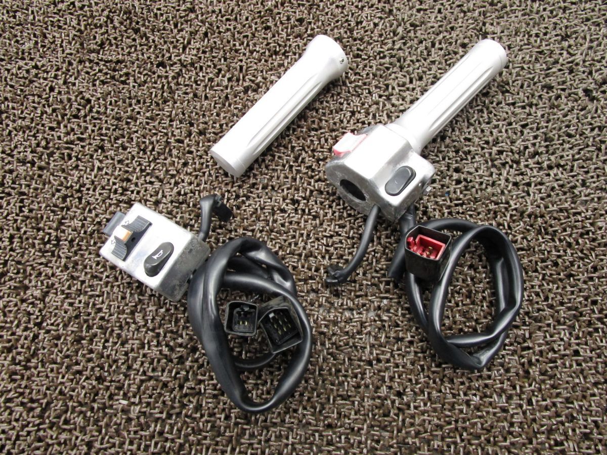 エリミネーター250V ハンドルスイッチ 左右 スロットル ●Y517! グリップ VN250A カワサキ 【 VN250AE 】 ELIMINATOR キャブ車拍卖