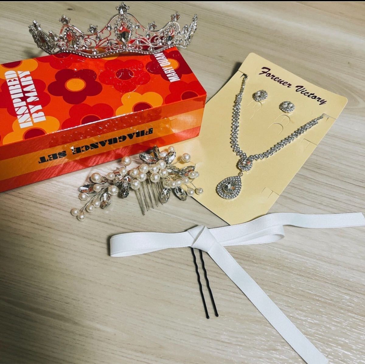 ティアラ ウェディング ストーン パール ヘアアクセサリー リボン ヘアピン拍卖