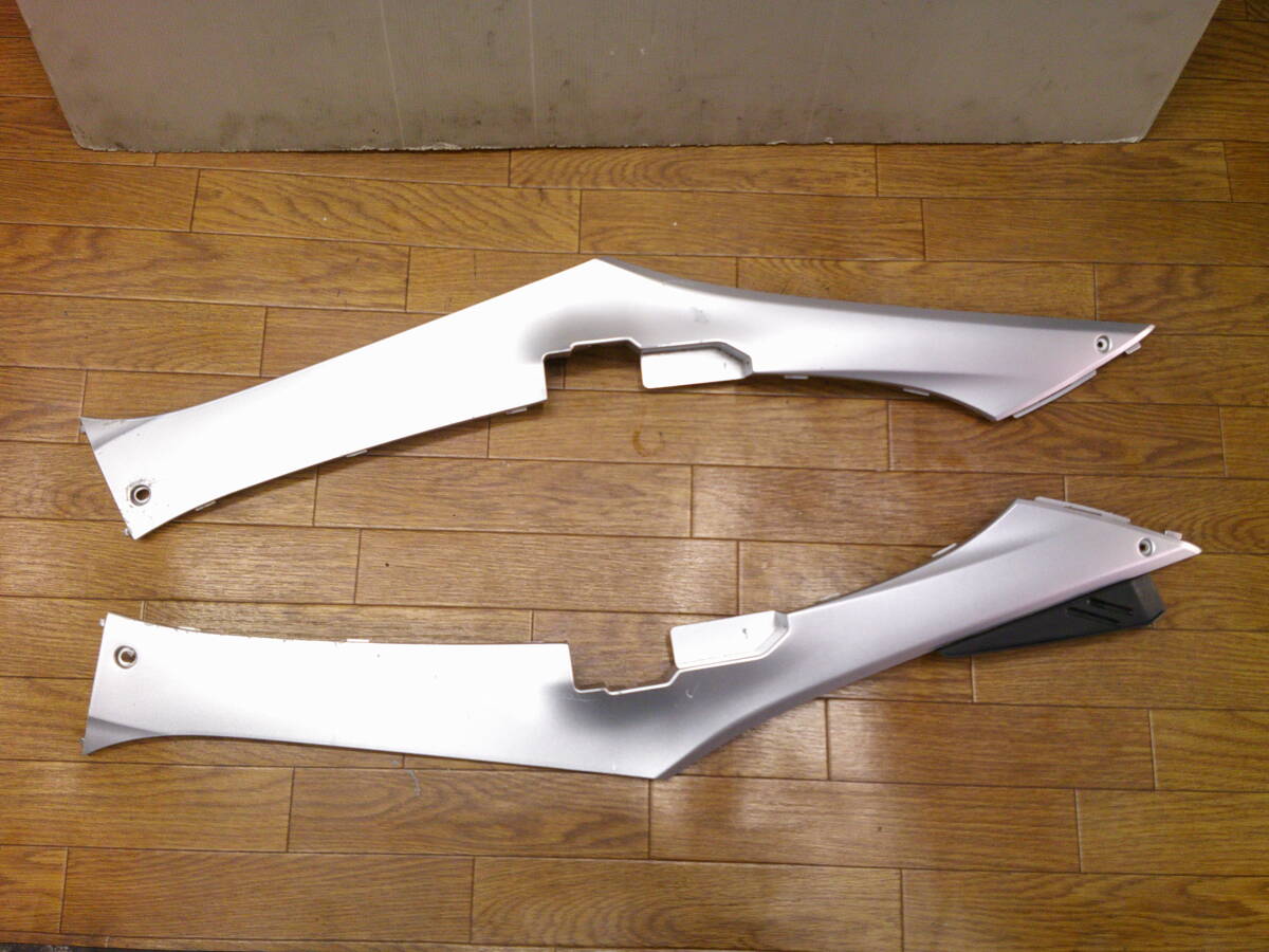 キムコ V-LINK125SR 純正サイドモール 左右 サイドスキット拍卖