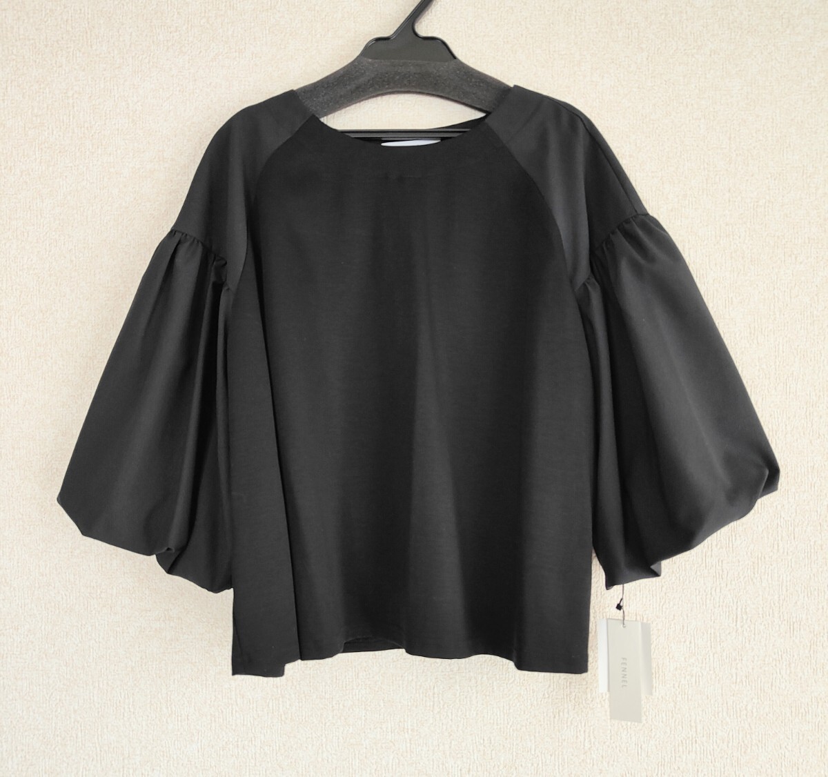 新品 未使用 フェンネル FENNEL バルーンスリーブプルオーバー ブラックトップス 黒 ヤマダヤ YAMADAYA拍卖