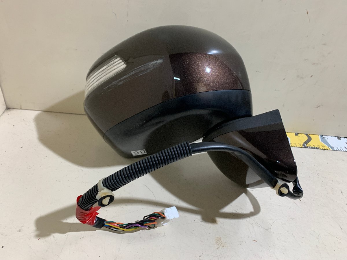 HONDA ホンダ N-BOX DBA-JF1 右サイドミラー 右 R 運転席側 サイドミラー サイド ミラー 76200-TY1-N01YA 傷あり 付け替え等に拍卖