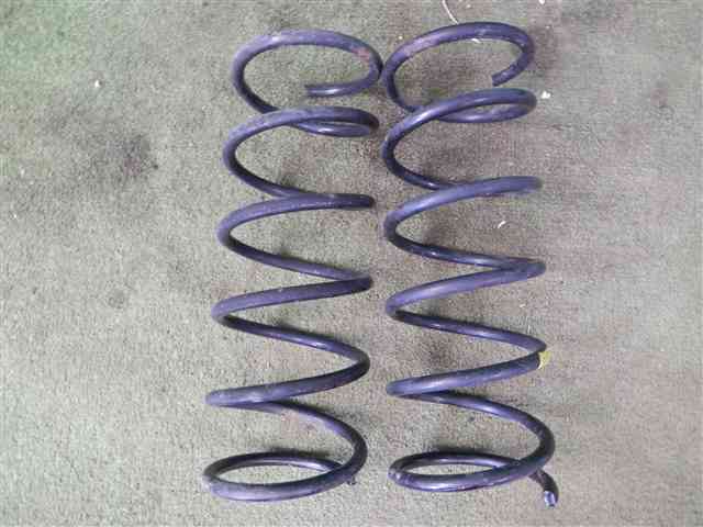 三菱ミニカH42V後ろスプリングset 即決商品990824拍卖