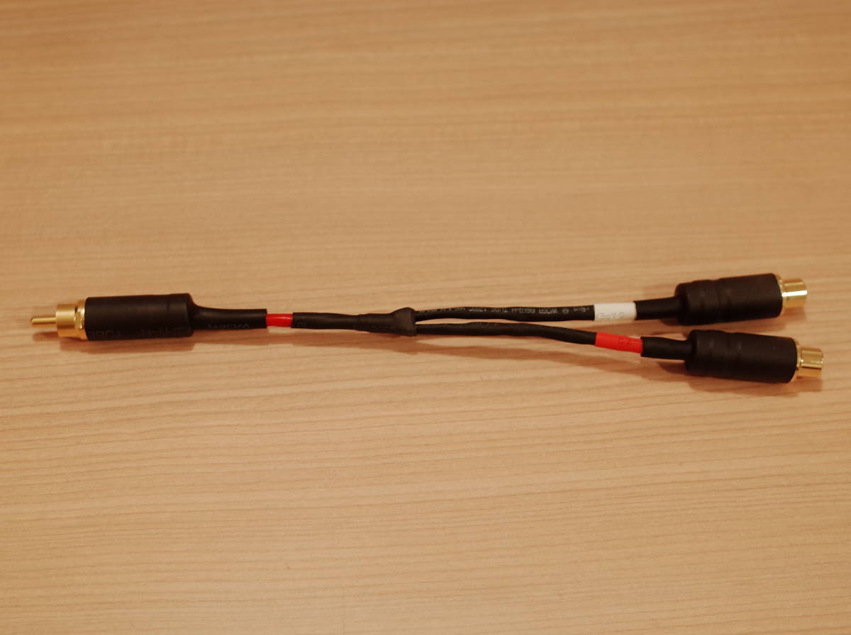 ★ Y型RCAケーブル 1RCAオス-2RCAメス モノラル分配Yケーブル BELDEN 88760 20cm TOMOCA JS-613J NYS352AG 金メッキ ★拍卖