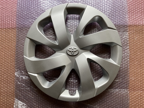 ☆ 新車添付 未使用品 170 シエンタ 前期 純正 15in スチールホイール用 シルバー ホイールキャップ 42602-52560 1枚 数量限定 ☆④拍卖
