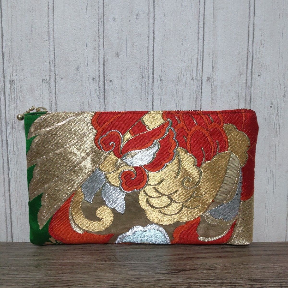 通帳ポーチ【わ★heart】帯リメイク 着物 ポーチ 小物入れ ハンドメイド 鳳凰に菊b拍卖