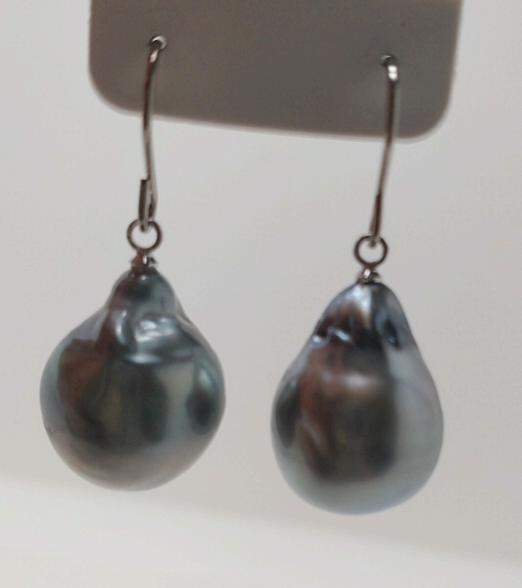 ∮真珠専門館∮ 黒蝶真珠 フックピアス 12mmUP 純チタン ぶら下がり 大特価 (税込み)拍卖